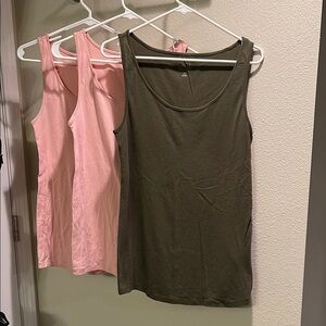 FREE w purchase!! 3 Maternity Tank Tops